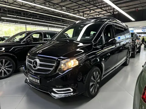 落地近40万的奔驰威霆，如今30万出头，家用商用都合适？